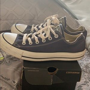 ‼️‼️Authentic Converse 👟 Navy